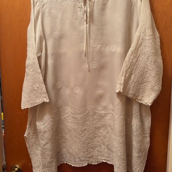 Johnny Was ecru/ivory embroidered top XL - Picture 2 of 6